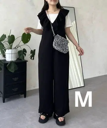 프로즈 베일 프릴 V넥 스트레치 올인원