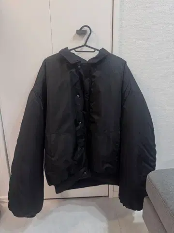 Chikashitsu + cropped padding jumper