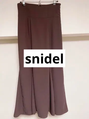 스나이델 snidel 브라운 스커트