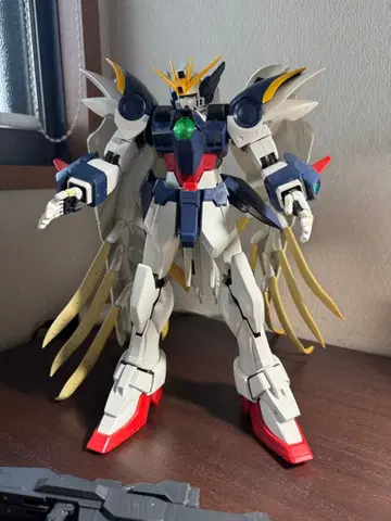 정크 PG 1/60 윙건담 제로 커스텀