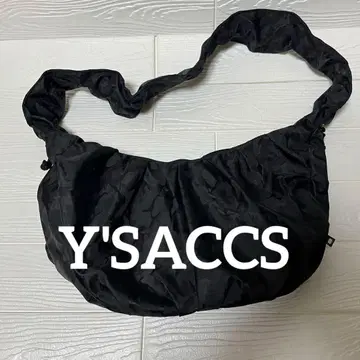 새상품급 Y'SACCS (이삭) 블랙 숄더백 카모플라쥬 패턴 블랙