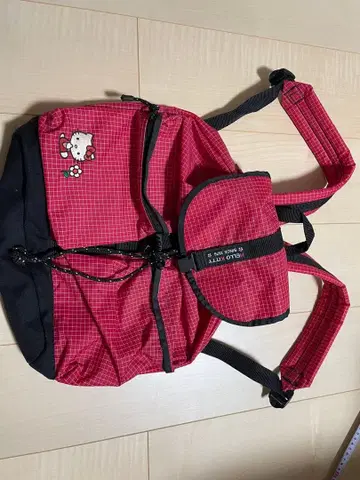 헤이세이 레트로 헬로키티 백팩 빨간색 체크 무늬