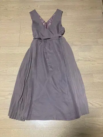 펠리시모 IEDIT V넥 원피스