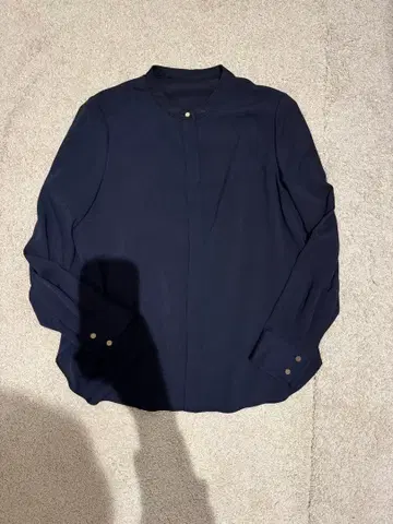 네이비 긴팔 버튼 셔츠