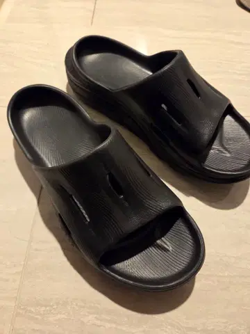 [ HOKA ] 오라 리커버리 슬라이드 3