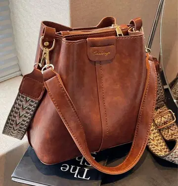 마지막 1개 한국 패션 해외 브랜드 카멜 숄더백 성숙/러블리