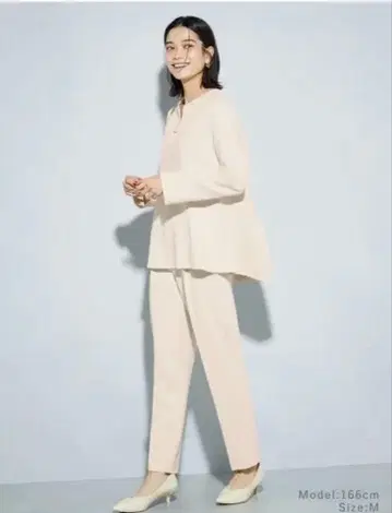 [ 미개봉 새상품 ] PLST 베이지 셋업 M 사이즈