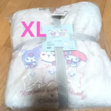 유니클로 치이카와&산리오 콜라보 플리스 세트 XL