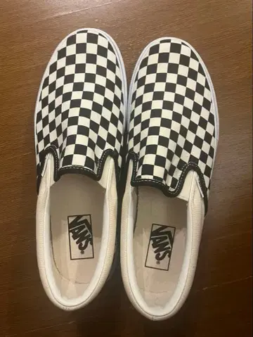 [ VANS ] 슬립온 BLK/WHT CHEC 27cm