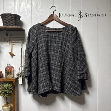 JOURNAL STANDARD 체크 상의