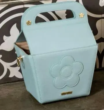 [ 새상품 MARY QUANT ] 데이지 케이크 BOX 숄더