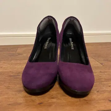 HILLS AVENUE 펌프스