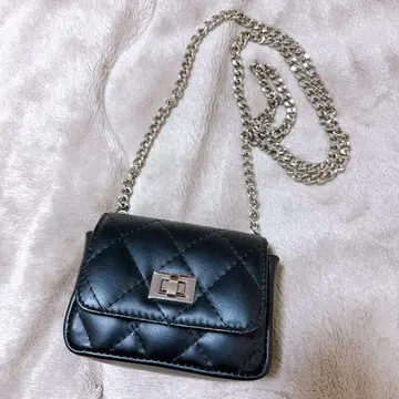 MILOS 퀼팅 미니 체인 백