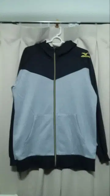 MIZUNO (미즈노) 후드티