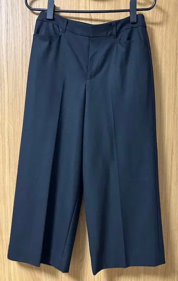 INDIVI 블랙 와이드 팬츠 블랙