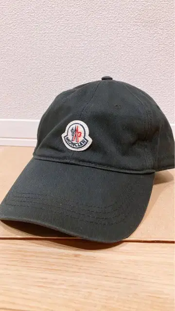 MONCLER 블랙 야구 모자