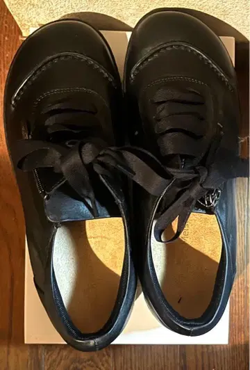 [ 미사용 ] 통신판매생활 오팡케 가죽 스니커즈 24.5cm 블랙