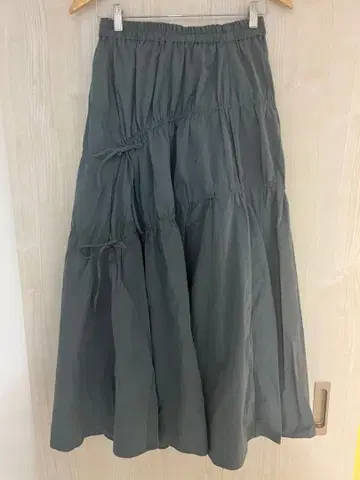 jeanasis 드로스트 셔링 플레어 스커트 블루 그레이