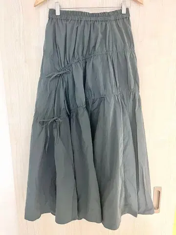 jeanasis 드로스트 셔링 플레어 스커트 블루 그레이