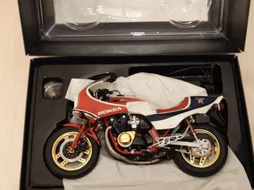 혼다 CB1100R Wits 1/12