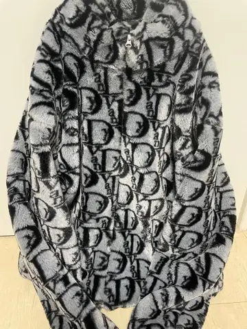 Vandy the pink 퍼 자켓