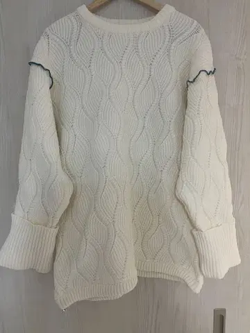 pageboy 스펀지 케이블 튜닉 화이트