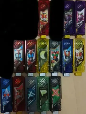 가면라이더 더블 가이아 메모리 14개