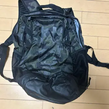 카모플라쥬 백팩 언더아머
