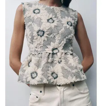 zara 플라워 프린트 구조 페플럼 상의