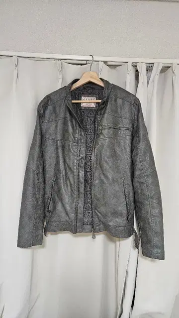 GUESS 가죽 싱글 라이더 자켓