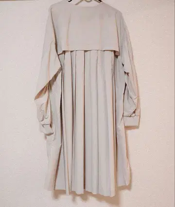 Ray BEAMS 백 턱 ZIP 코트