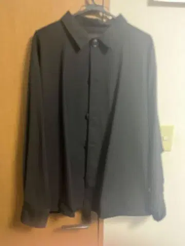 SUPER THANKS 블랙 긴팔 셔츠