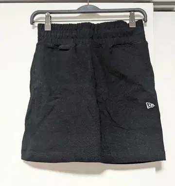 NEWERA 뉴에라 스커트
