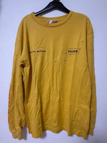 키타니 타츠야 HUGS 롱T