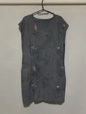 [ 새상품급 ] APAISER 자수 장식 그레이 스웨이드풍 튜닉 원피스