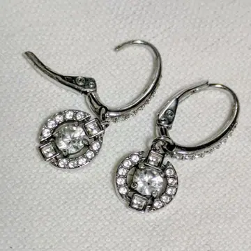 스와로브스키 귀걸이