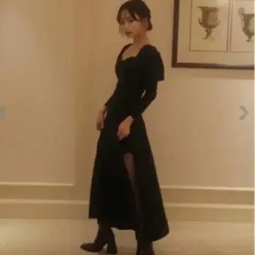 Melt the lady 퍼프 슬리브 원피스