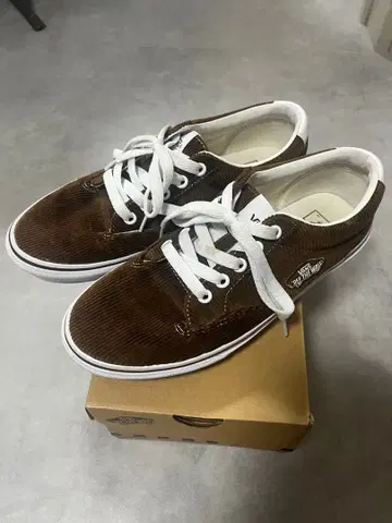 VANS 브라운 코듀로이 스니커즈