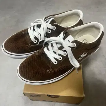 VANS 브라운 코듀로이 스니커즈