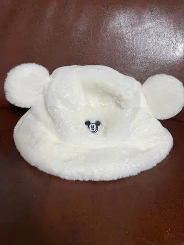 디즈니랜드 미키 귀 달린 버킷햇 화이트