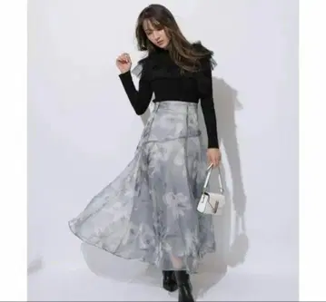 아푸와이저 리셰 오간자 플라워 프린트 스커트