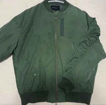 올리브 그린 집업 자켓