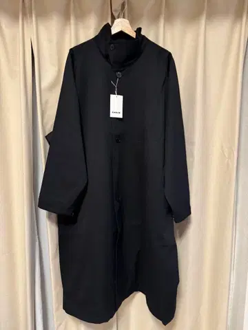 CABaN 울 개버딘 스탠드 카라 코트