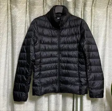 유니클로 울트라 라이트 다운 자켓 남성용 블랙 M