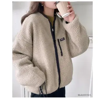 노카라 리버서블 숏 기장 파이핑 지퍼 자켓