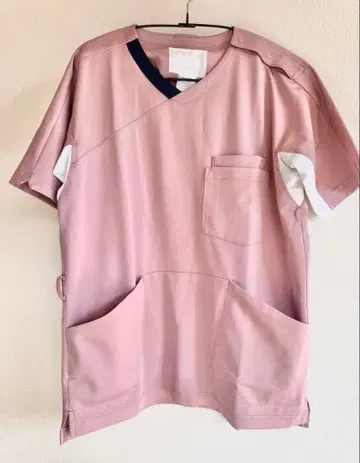 남녀 공용 풀오버 스크럽 와일드 로즈 S 새상품급 온워드 간호사