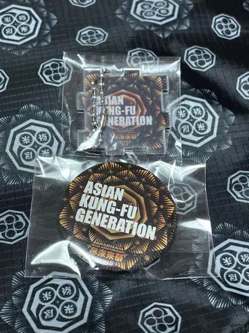 진미래제 가챠가챠 아지칸 캔뱃지 아크릴 키링