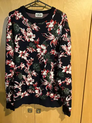 CHILLE 플라워 프린트 니트 XL 사이즈