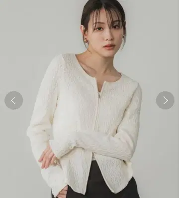 택 포함 새상품 PUBLIC TOKYO 랜덤 셔링 스위치 탑 화이트