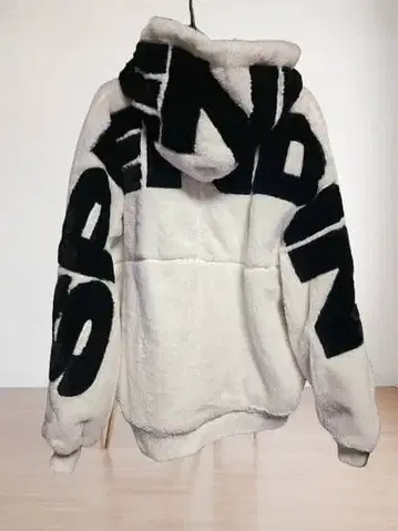 퍼 보아 자켓 빅 로고 오버 사이즈